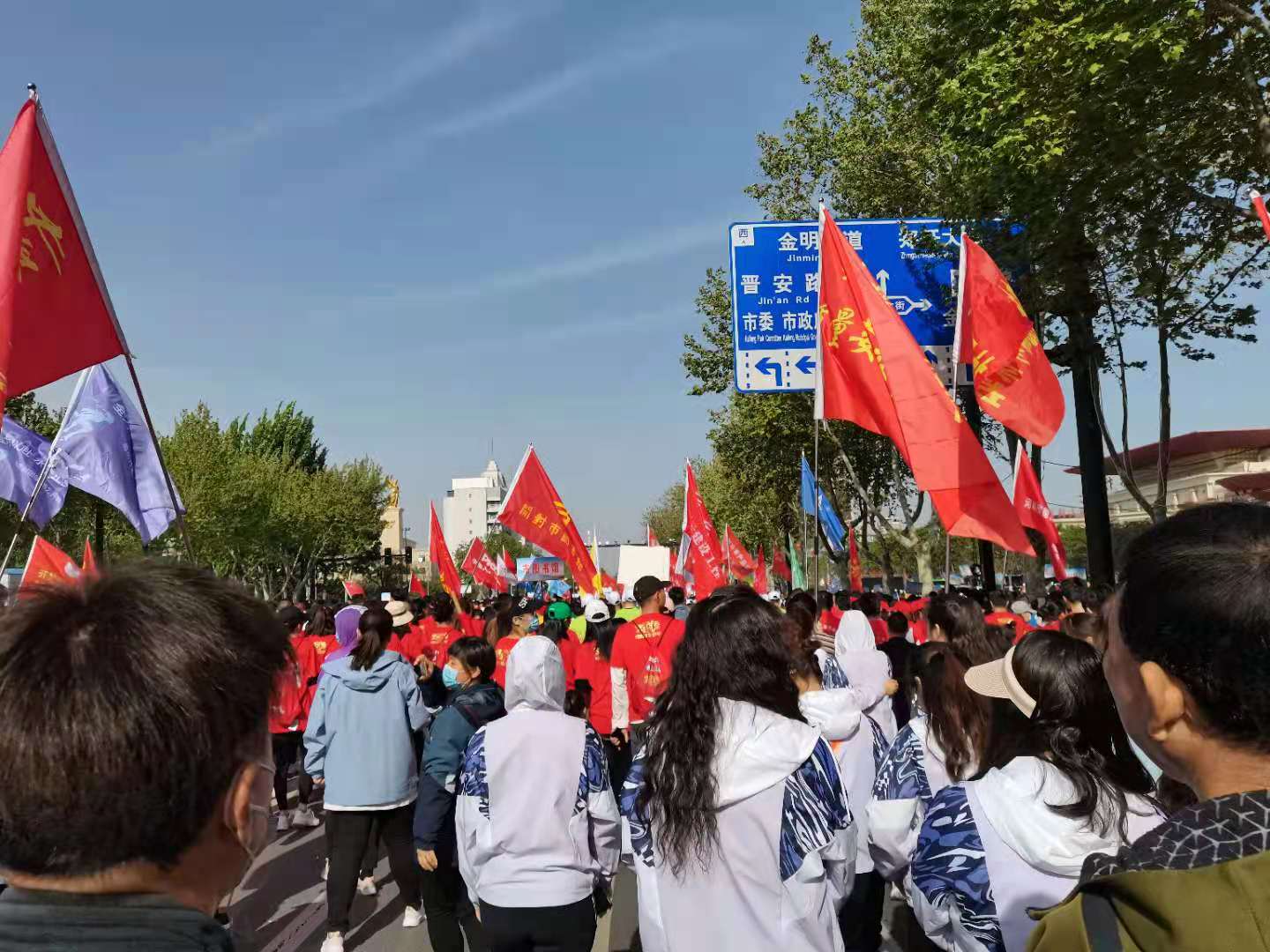又是,一年,郑开,马拉松,健康生活,不能,缺少, . 又是一年郑开马拉松,健康生活不能缺少运动