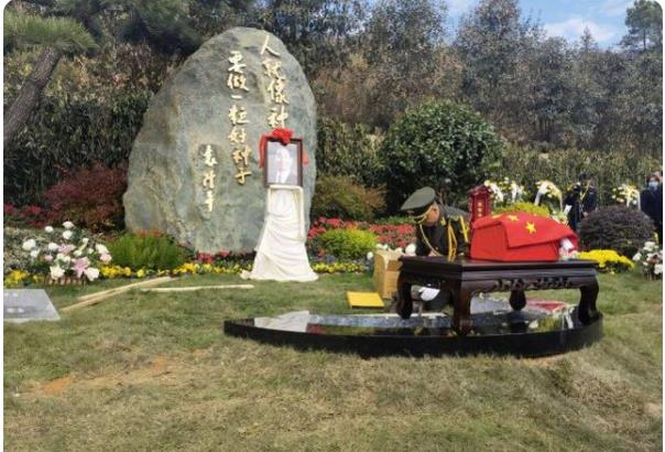 袁老,走好,袁隆平,安葬,仪式,上,这句话,让人, . 袁老走好!袁隆平安葬仪式上这句话让人破防